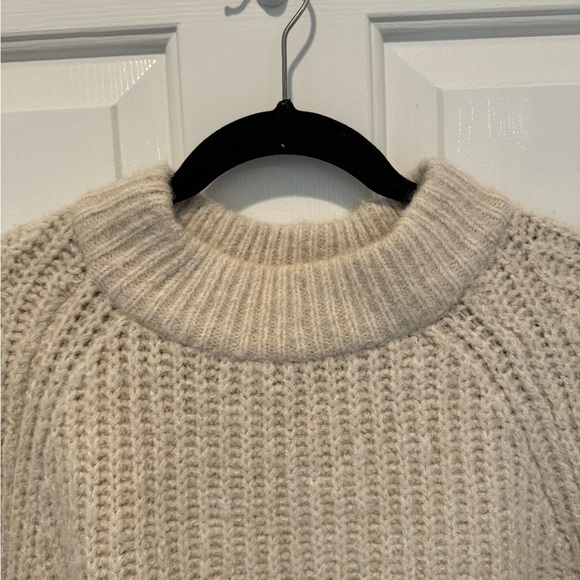 Universal Thread Ivory Sand Cable Crew Neck Sweater Size XL - Picture 11 of 11